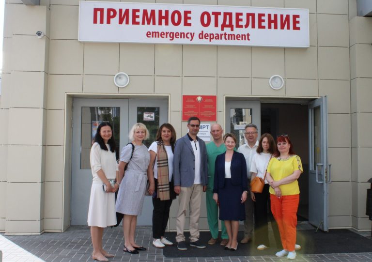 Детскую областную больницу посетили российские коллеги