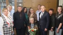 100 лет мужества и доблести: профактивисты Гомельщины поздравили легендарного ветерана с вековым юбилеем
