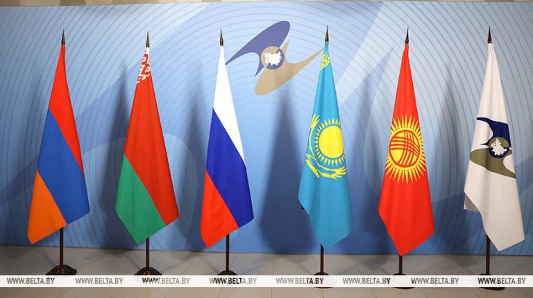 Лукашенко будет председательствовать на саммите ЕАЭС в Минске и вместе с другими лидерами примет участие в ЕЭФ