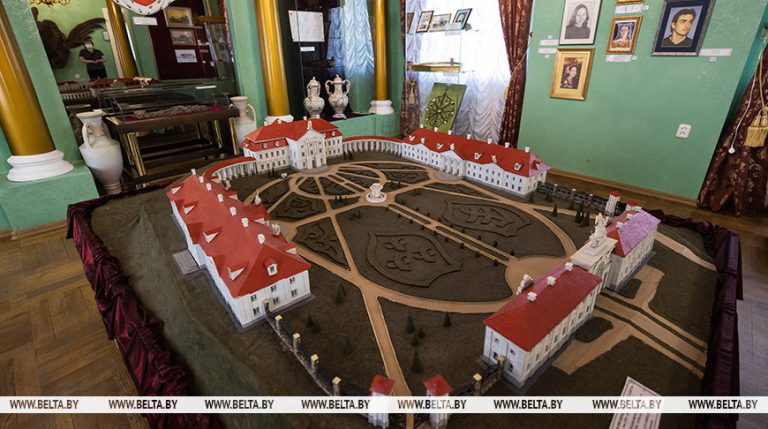 Более 150 экскурсоводов и гидов-переводчиков аттестованы в Беларуси с начала года