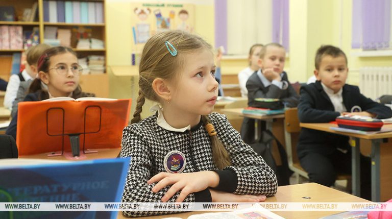 Единый урок, посвященный Дню народного единства, пройдет во всех школах страны 17 сентября