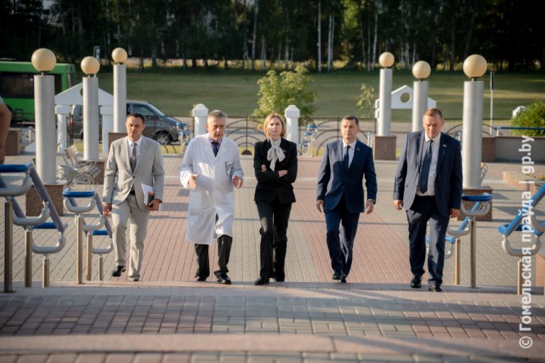 Заместитель премьер-министра Беларуси Наталья Петкевич посетила Республиканский научно-практический центр радиационной медицины и экологии человека