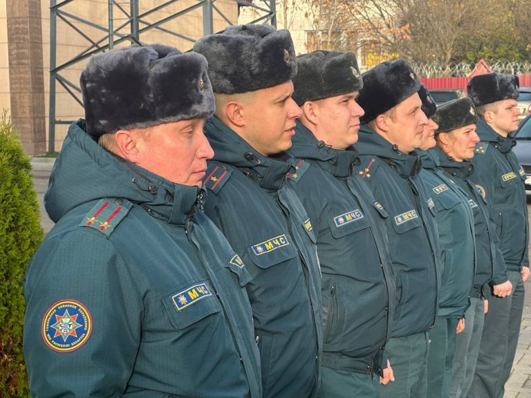 За безопасность вместе: гомельские спасатели проводят пожарно-профилактическую работу в жилищном фонде