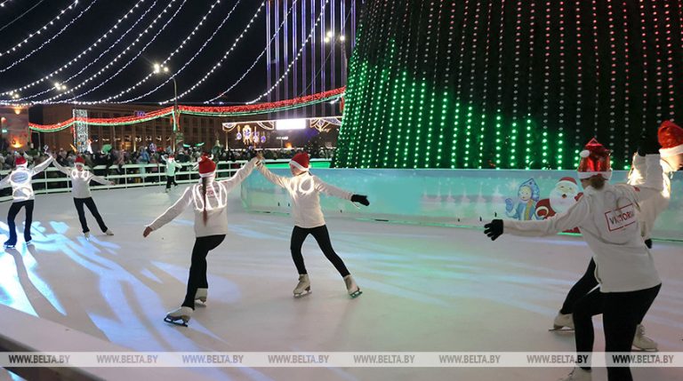 Более 30 ледовых катков планируют залить в Гомельской области