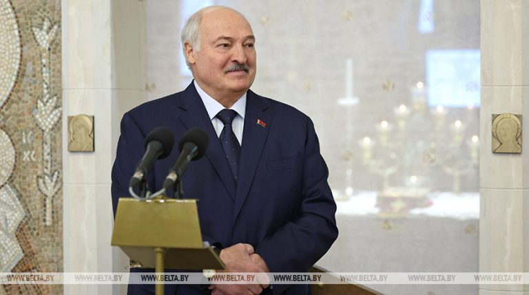 «Задачи ясны, цели определены». Лукашенко настроил белорусов на работу после зимних праздников