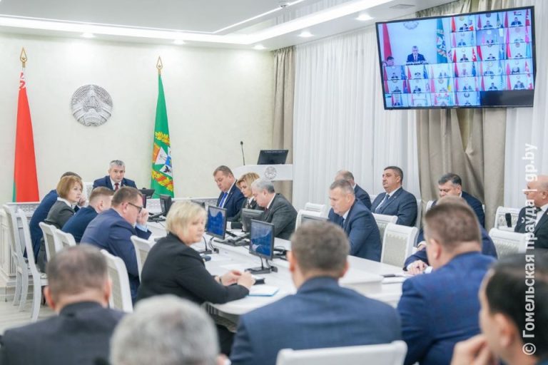 На апаратнай нарадзе аблвыканкама абмеркавалі функцыянаванне жывёлагадоўчай галіны