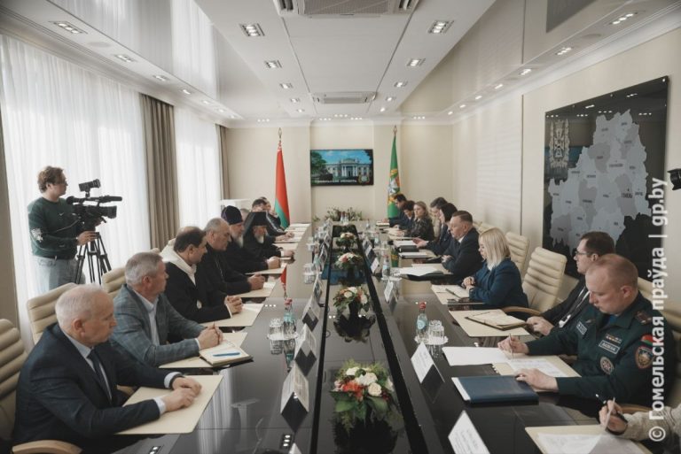 У Гомелі прайшла сустрэча з прадстаўнікамі рэлігійных аб’яднанняў і суполак розных канфесій