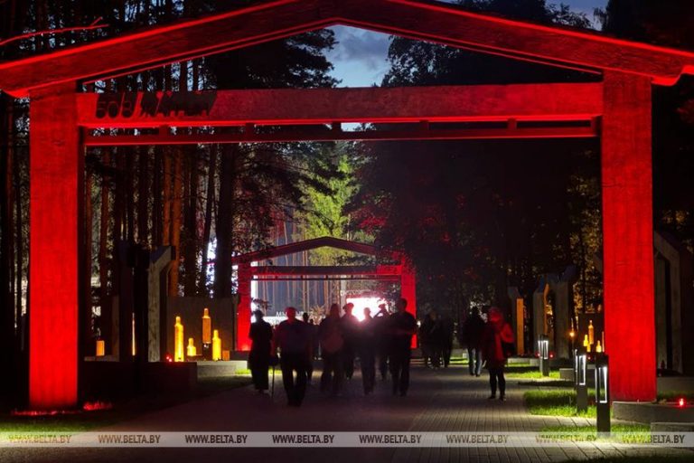 На мемориале «Ола» почтили память жертв Великой Отечественной войны