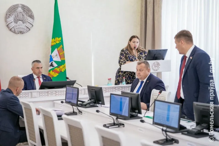 Время дорого стоит. Председатель облисполкома Иван Крупко провел совещание по вопросам сельского хозяйства